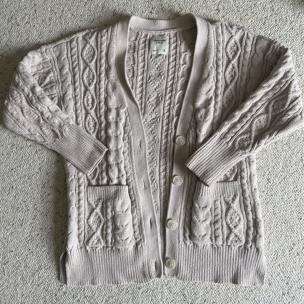 Abercrombie & Fitch cream chunky knit cardigan
